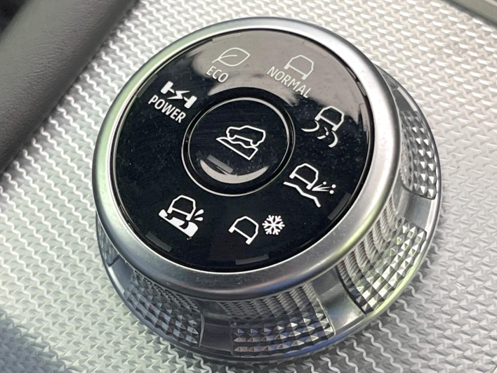 2022 Mitsubishi OUTLANDER PHEV 5LA-GN0W (UW-6a223e2276372)[24]