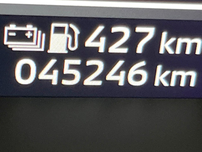 2022 Mitsubishi OUTLANDER PHEV 5LA-GN0W (UW-6a223e2276372)[2]