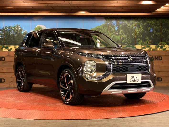 2022 Mitsubishi OUTLANDER PHEV 5LA-GN0W (UW-6a223e22977a9)[16]