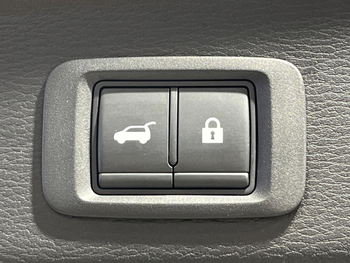 2022 Mitsubishi OUTLANDER PHEV 5LA-GN0W (UW-6a223e22ebe9a)[18]