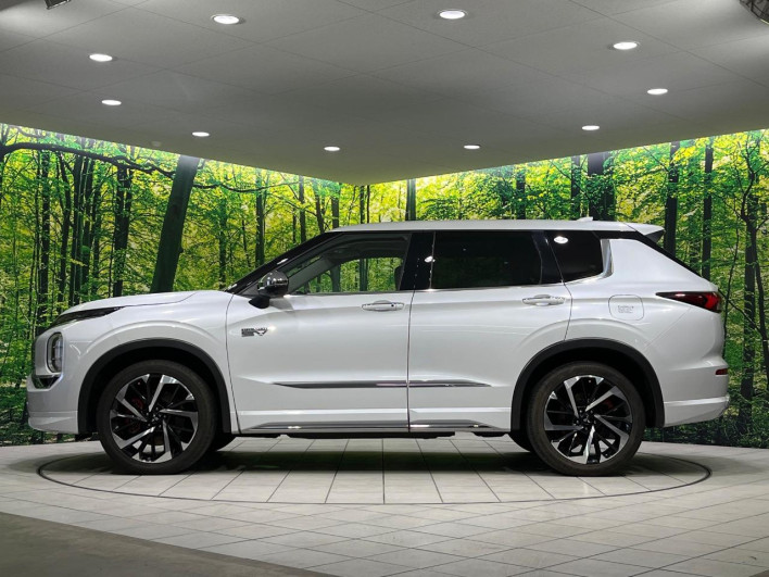 2022 Mitsubishi OUTLANDER PHEV 5LA-GN0W (UW-6a223e22ebe9a)[8]