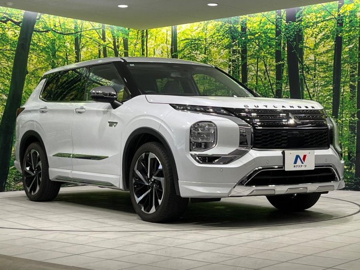 2022 Mitsubishi OUTLANDER PHEV 5LA-GN0W (UW-6a223e22ebe9a)[29]