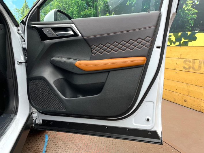 2024 Mitsubishi OUTLANDER PHEV 5LA-GN0W (UW-6a223e24ad263)[26]