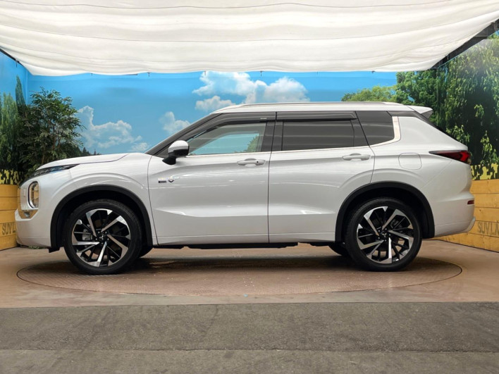 2024 Mitsubishi OUTLANDER PHEV 5LA-GN0W (UW-6a223e24ad263)[22]