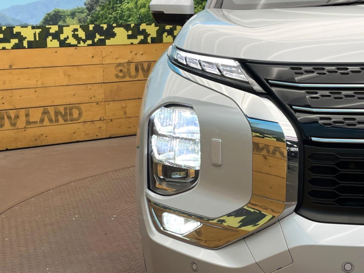 2024 Mitsubishi OUTLANDER PHEV 5LA-GN0W (UW-6a223e24ad263)[14]