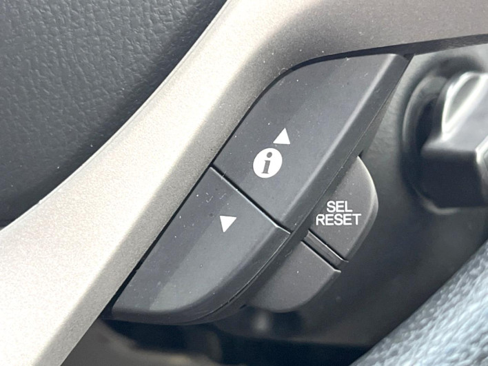 2014 Honda Freed hybrid DAA-GP3 (UW-6a223e252adf5)[7]