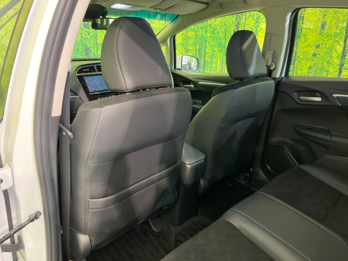 2017 Honda SHUTTLE DAA-GP7 (UW-6a223e277e521)[10]