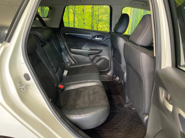 2017 Honda SHUTTLE DAA-GP7 (UW-6a223e277e521)[27]