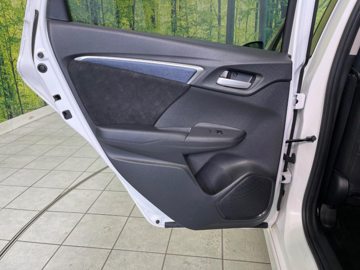 2017 Honda SHUTTLE DAA-GP7 (UW-6a223e277e521)[8]