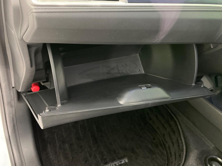 2017 Honda SHUTTLE DAA-GP7 (UW-6a223e277e521)[13]