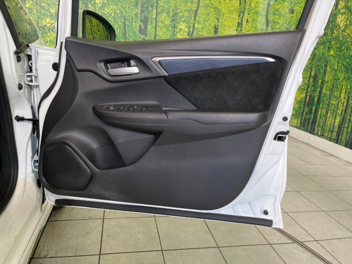 2017 Honda SHUTTLE DAA-GP7 (UW-6a223e277e521)[25]