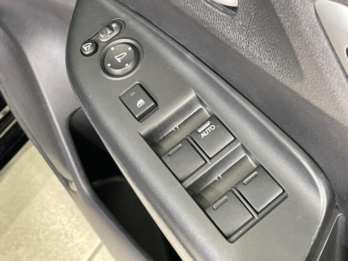 2017 Honda SHUTTLE DAA-GP7 (UW-6a223e278150a)[23]