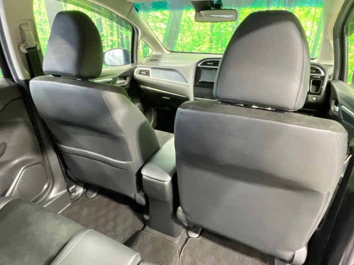 2017 Honda SHUTTLE DAA-GP7 (UW-6a223e278150a)[19]