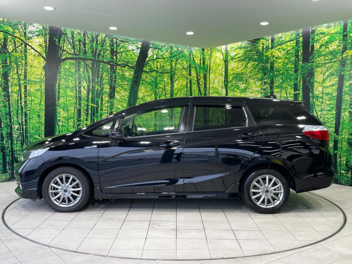 2017 Honda SHUTTLE DAA-GP7 (UW-6a223e278150a)[7]