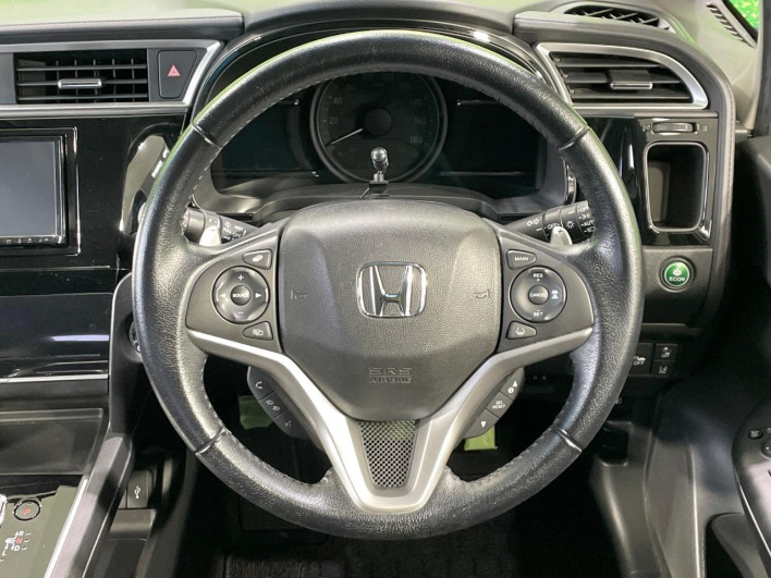 2017 Honda SHUTTLE DAA-GP7 (UW-6a223e278150a)[21]