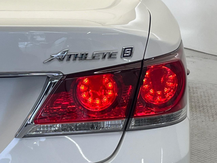 2013 Toyota Crown DBA-GRS214 (UW-6a223e2a76577)[20]