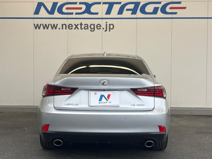 2013 Lexus IS DBA-GSE30 (UW-6a223e2b5ed6a)[27]