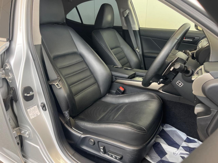 2013 Lexus IS DBA-GSE30 (UW-6a223e2b5ed6a)[24]