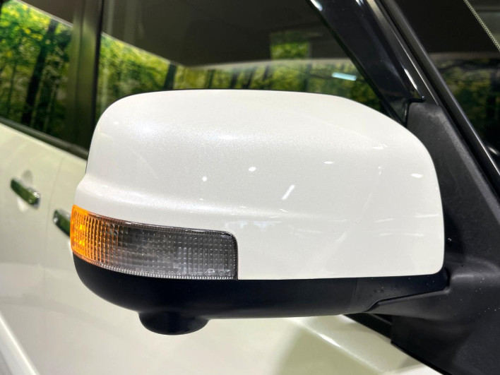 2016 Nissan Serena DAA-HFC26 (UW-6a223e4a81013)[6]