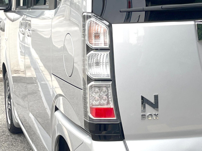 2012 Honda N-BOX DBA-JF1 (UW-6a223e5ae5681)[18]