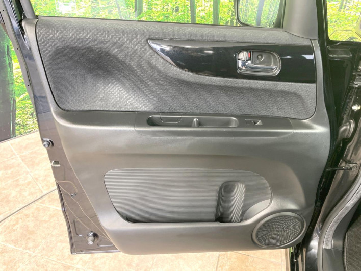 2012 Honda N-BOX CUSTOM DBA-JF1 (UW-6a223e5aee9e7)[29]