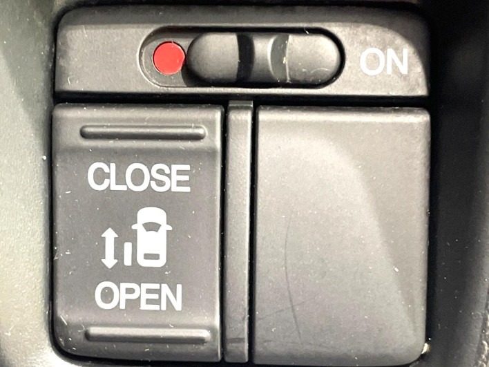 2015 Honda N-BOX CUSTOM DBA-JF1 (UW-6a223e5e3ea23)[9]
