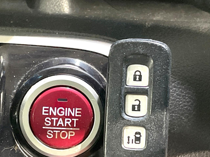 2015 Honda N-BOX CUSTOM DBA-JF1 (UW-6a223e5e3ea23)[13]