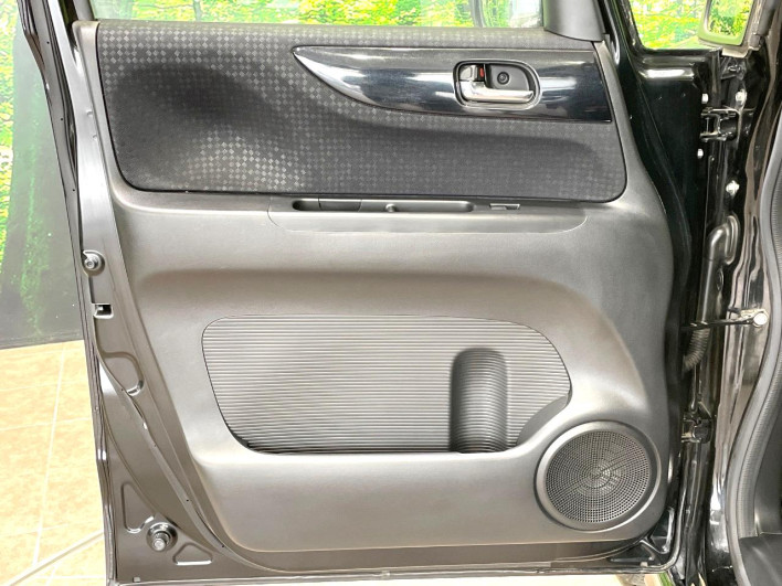 2015 Honda N-BOX CUSTOM DBA-JF1 (UW-6a223e5e3ea23)[25]