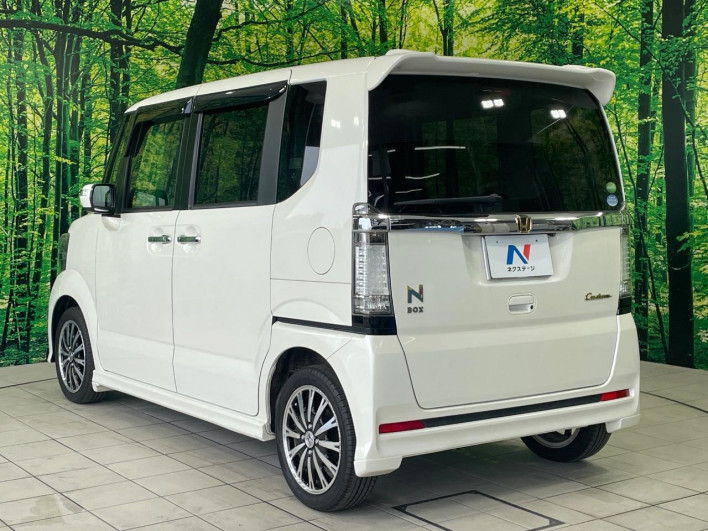 2015 Honda N-BOX CUSTOM DBA-JF1 (UW-6a223e6083f0c)[4]