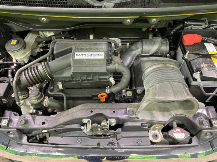 2016 Honda N-BOX CUSTOM DBA-JF1 (UW-6a223e60c5d2a)[4]