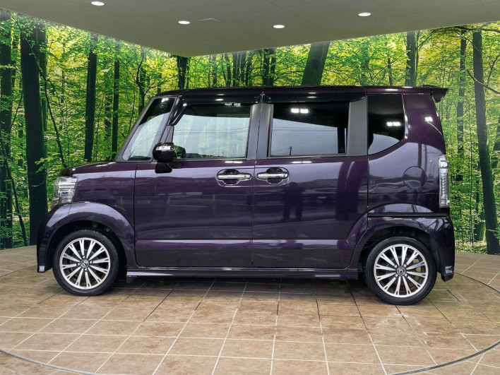 2016 Honda N-BOX CUSTOM DBA-JF1 (UW-6a223e60c5d2a)[17]