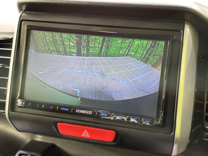 2016 Honda N-BOX CUSTOM DBA-JF1 (UW-6a223e60d4262)[13]