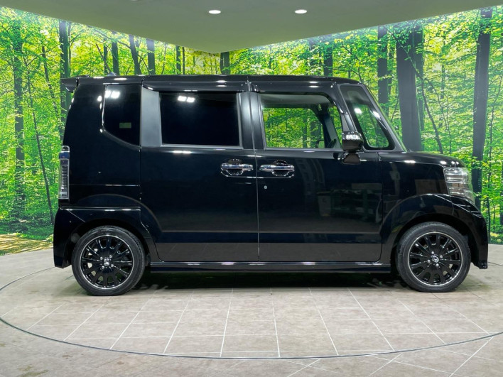 2016 Honda N-BOX CUSTOM DBA-JF1 (UW-6a223e60d4262)[21]