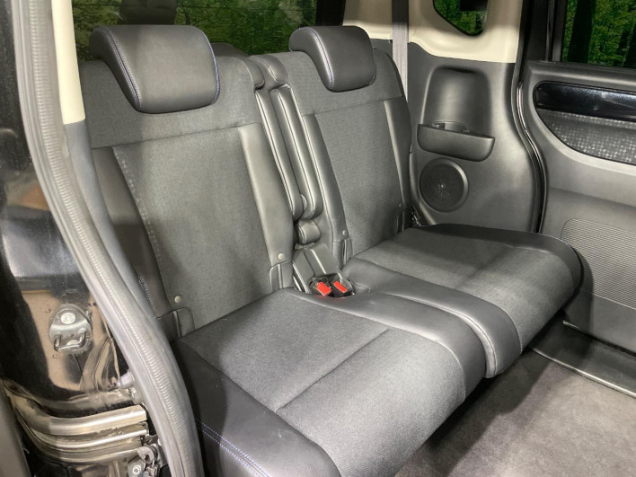 2016 Honda N-BOX CUSTOM DBA-JF1 (UW-6a223e60d4262)[26]