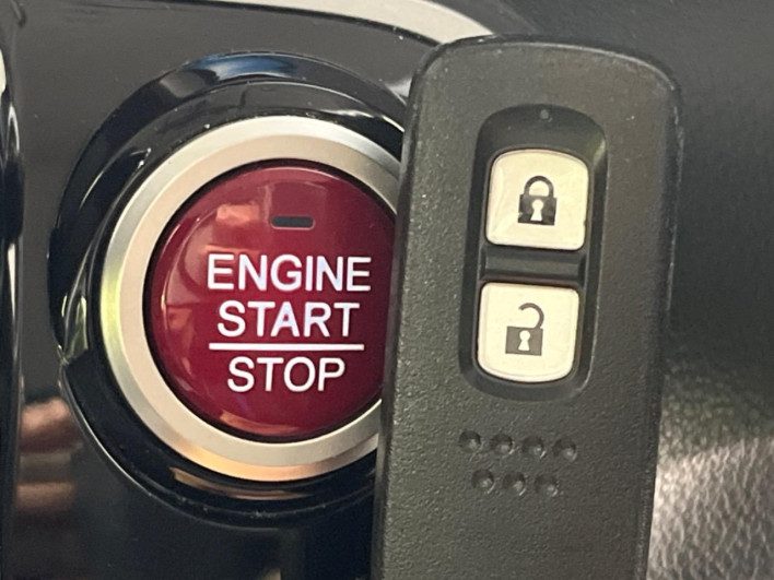 2015 Honda N-BOX CUSTOM DBA-JF2 (UW-6a223e641cc45)[4]