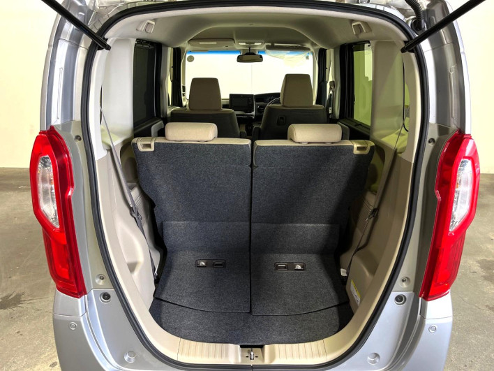 2017 Honda N-BOX DBA-JF3 (UW-6a223e69bace8)[26]