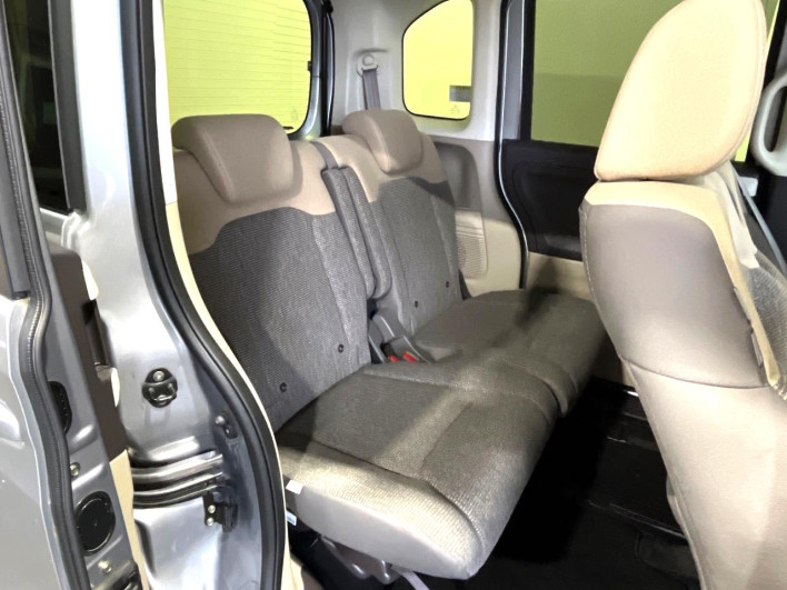 2017 Honda N-BOX DBA-JF3 (UW-6a223e69bace8)[20]