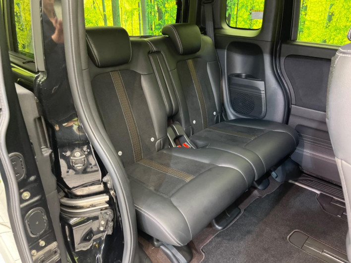 2018 Honda N-BOX CUSTOM DBA-JF3 (UW-6a223e6a093c9)[29]