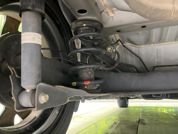 2018 Honda N-BOX CUSTOM DBA-JF3 (UW-6a223e6a093c9)[20]