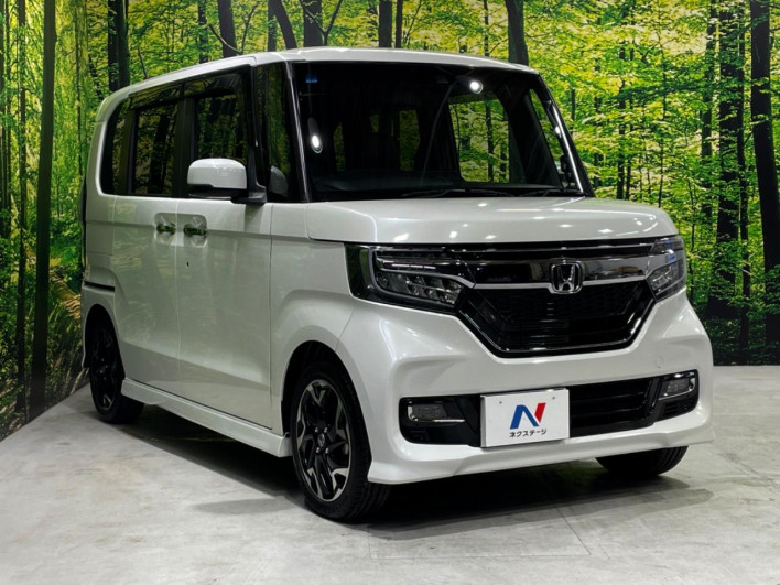 2019 Honda N-BOX CUSTOM DBA-JF3 (UW-6a223e6acec4d)[17]