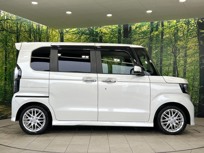 2022 Honda N-BOX CUSTOM 6BA-JF3 (UW-6a223e6c5d134)[10]