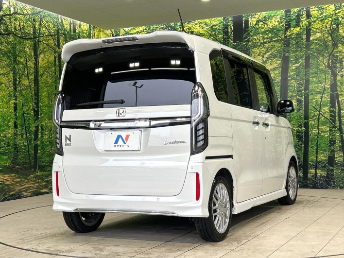 2022 Honda N-BOX CUSTOM 6BA-JF3 (UW-6a223e6c5d134)[9]