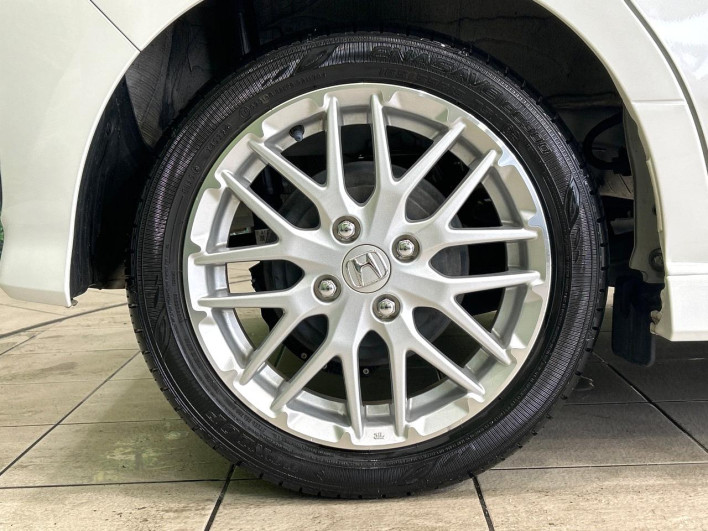 2022 Honda N-BOX CUSTOM 6BA-JF3 (UW-6a223e6c5d134)[16]