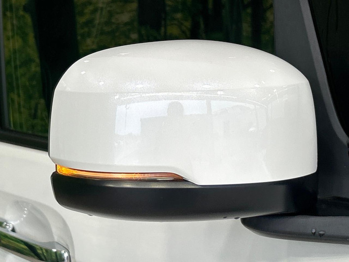 2022 Honda N-BOX CUSTOM 6BA-JF3 (UW-6a223e6c5d134)[19]