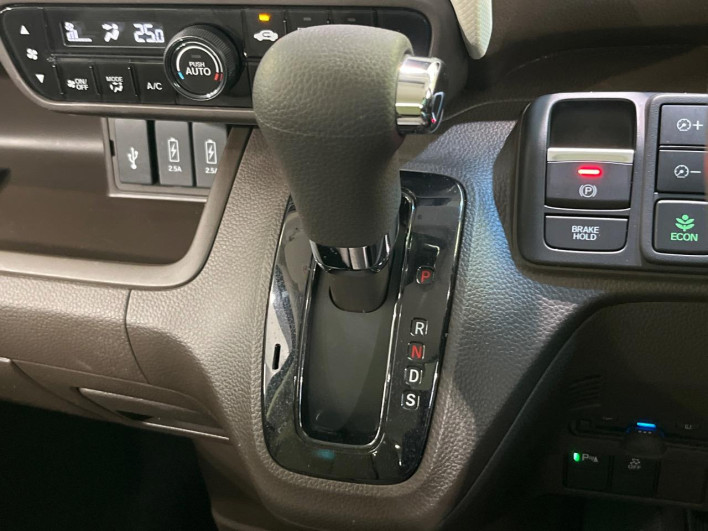 2023 Honda N-BOX 6BA-JF3 (UW-6a223e6d72ba9)[12]