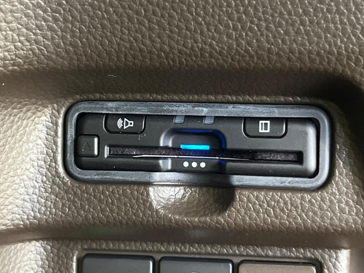 2023 Honda N-BOX 6BA-JF3 (UW-6a223e6d72ba9)[26]