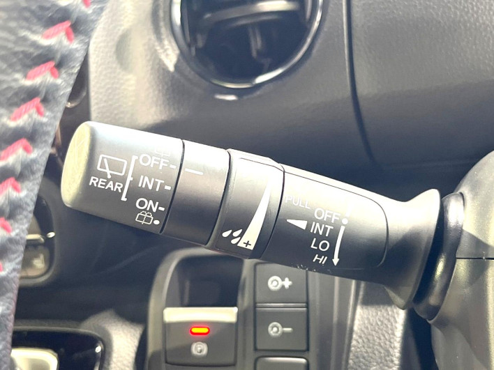 2023 Honda N-BOX CUSTOM 6BA-JF4 (UW-6a223e7305117)[29]