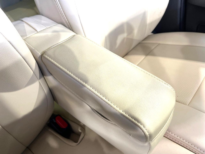 2023 Honda N-BOX CUSTOM 6BA-JF4 (UW-6a223e7305117)[23]