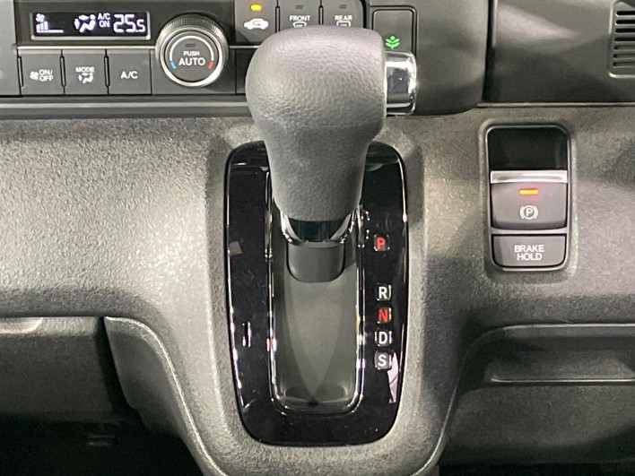 2023 Honda N-BOX CUSTOM 6BA-JF5 (UW-6a223e7345348)[23]
