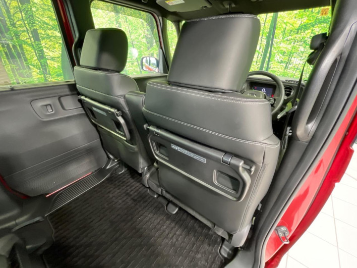 2023 Honda N-BOX CUSTOM 6BA-JF5 (UW-6a223e7345348)[19]